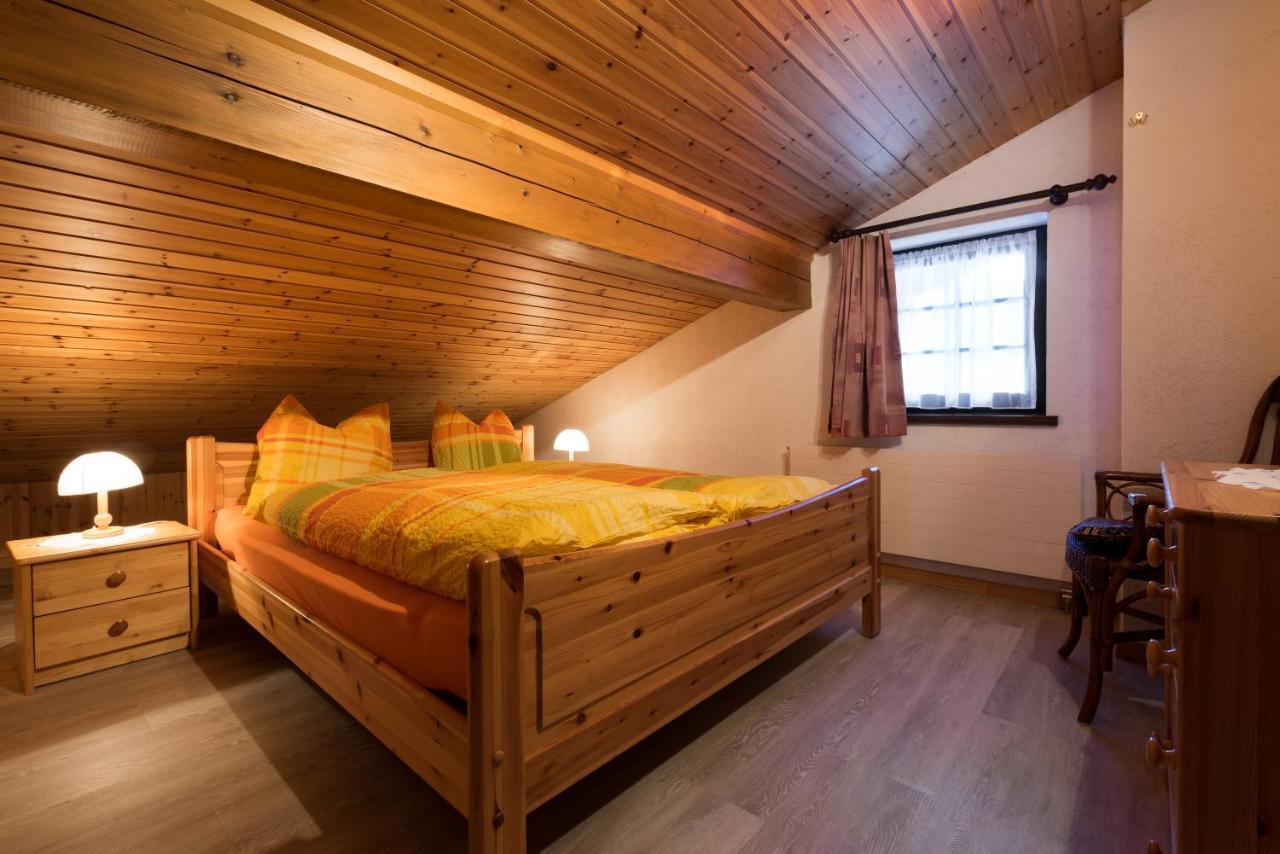 Apartments Orphelja Saas-Grund Bagian luar foto
